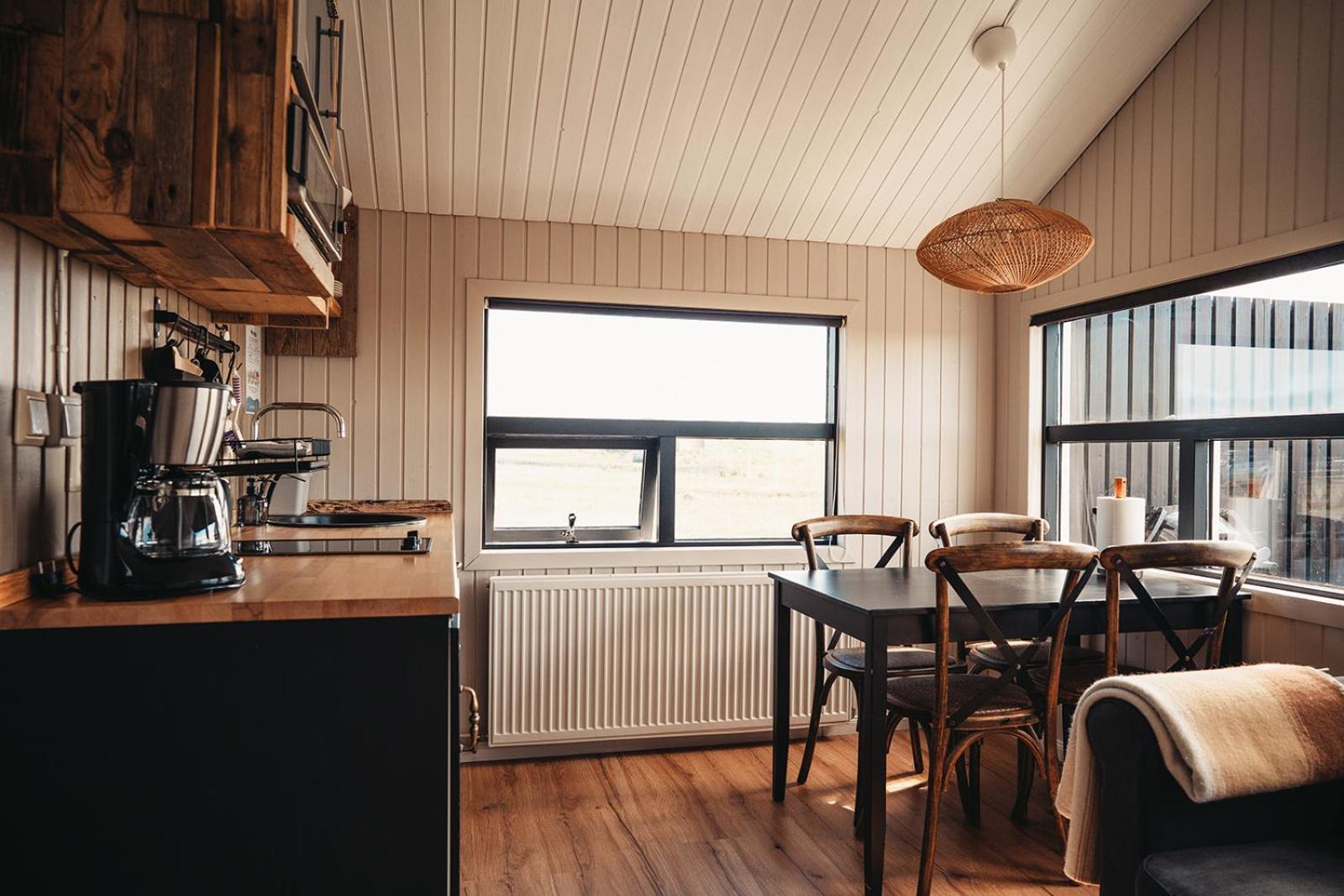 Ocean Break Cabins Sandgerthi Экстерьер фото